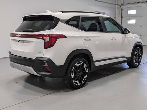 Certified 2024 Kia Seltos SX w/ SX Sunroof Package AWD/4WD image 8