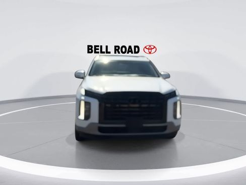 Used 2024 Hyundai Palisade Limited FWD image 3