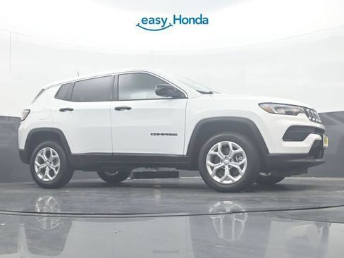 Used 2024 Jeep Compass Sport AWD/4WD image 26