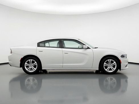 Used 2022 Dodge Charger SXT image 1