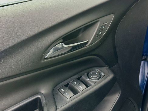 Used 2020 Chevrolet Equinox LT image 25