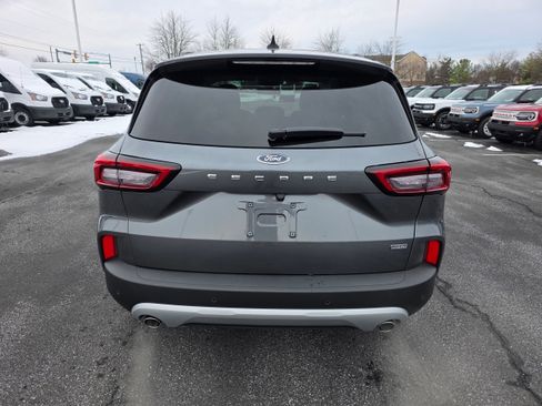 New 2026 Ford Escape SE FWD image 11