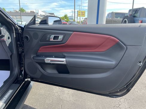 Used 2025 Ford Mustang GT Premium RWD image 53