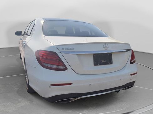 Used 2019 Mercedes-Benz E 300 image 3