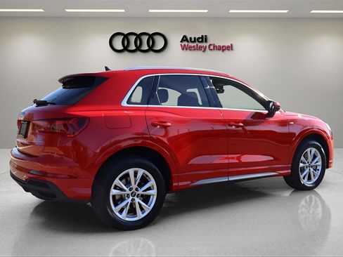Used 2023 Audi Q3 2.0T Premium Plus image 5