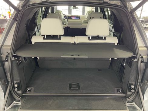 Used 2023 BMW X7 xDrive40i w/ Executive Package AWD/4WD image 37