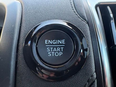 Used 2025 Ford Expedition Tremor AWD/4WD image 24