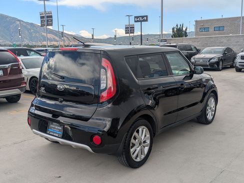 Used 2020 Kia Soul EX w/ Option Group 015 FWD image 5