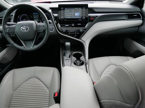 Certified 2024 Toyota Camry SE w/ Convenience Package image 10