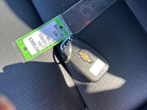 Used 2024 Chevrolet Trax RS w/ Sunroof Package image 30