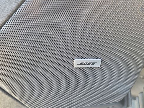 Used 2025 Cadillac XT6 Premium Luxury w/ Technology Package image 24