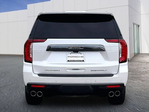 Used 2023 GMC Yukon Denali Ultimate AWD/4WD image 6