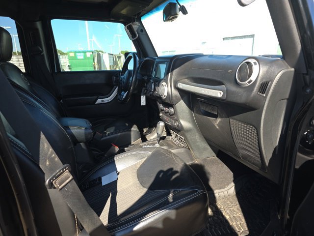 Used 2015 Jeep Wrangler Unlimited Sport AWD/4WD image 5