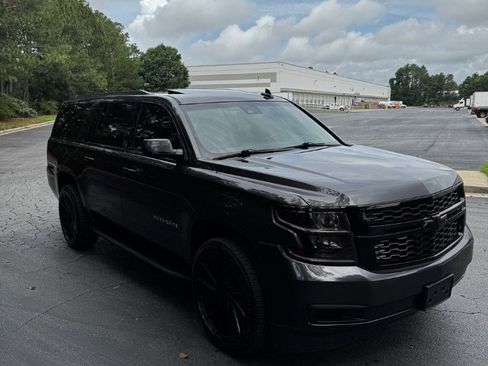 Used 2018 Chevrolet Suburban LT AWD/4WD image 8