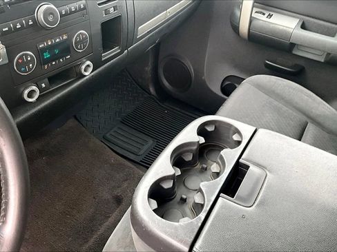 Used 2009 Chevrolet Silverado 1500 LT w/ Power Pack Plus AWD/4WD image 24