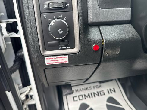 Used 2015 RAM 3500 Tradesman w/ Power & Remote Entry Group image 14