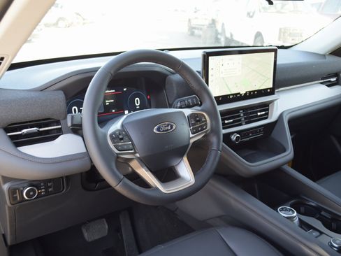 New 2026 Ford Explorer Active w/ Active Comfort Package image 17