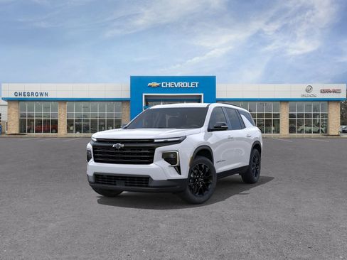 New 2026 Chevrolet Traverse LT w/ Midnight/Sport Edition AWD/4WD image 8