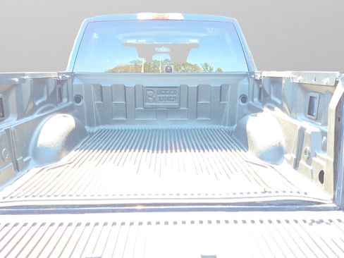 Used 2018 Ford F150 XLT image 28