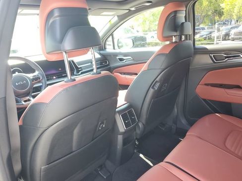 Certified 2023 Kia Sportage SX FWD image 9