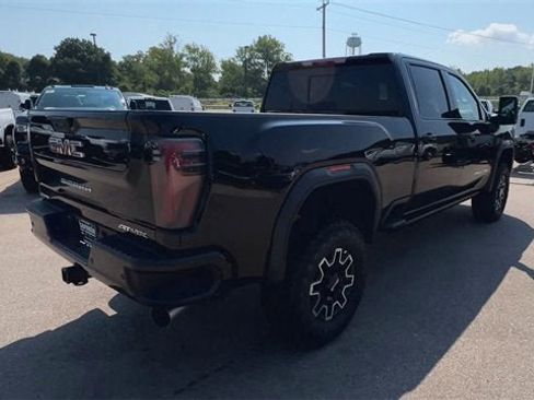 New 2025 GMC Sierra 2500 AT4X image 8