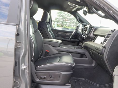 New 2026 RAM 3500 Limited AWD/4WD image 38