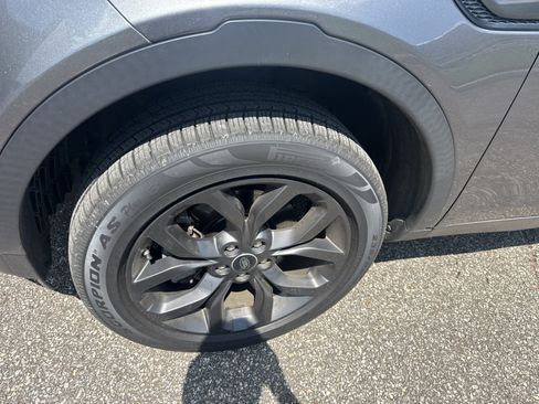 Used 2019 Land Rover Discovery Sport AWD/4WD image 6