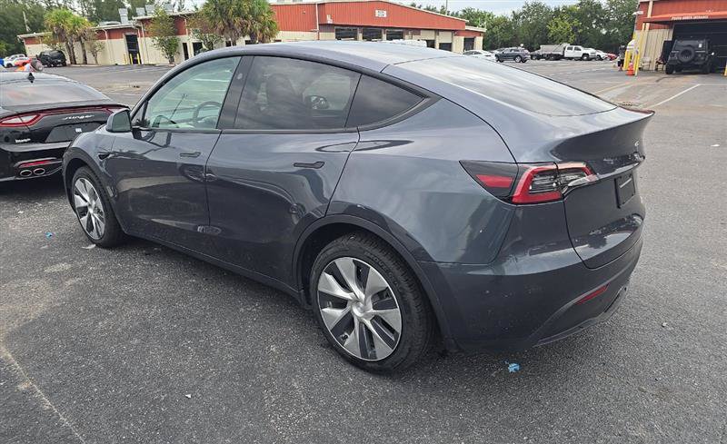 Used 2023 Tesla Model Y Long Range AWD/4WD image 9