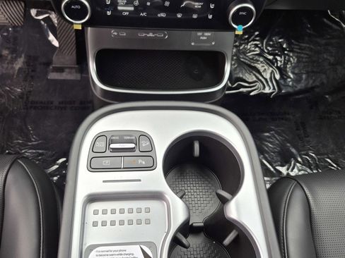 New 2026 Hyundai Ioniq 9 SEL image 25