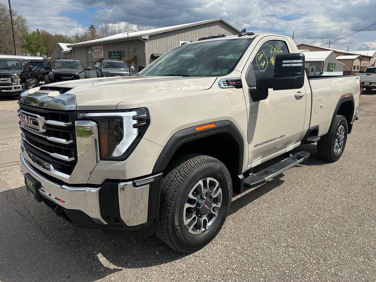 Used 2026 GMC Sierra 3500 SLE w/ SLE Convenience Package AWD/4WD image 9