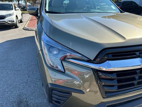 Used 2025 Subaru Ascent Premium image 19