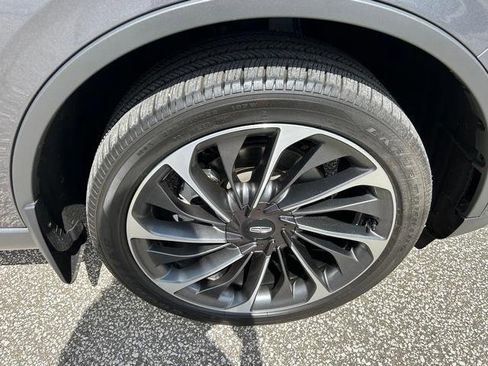 Used 2025 Lincoln Aviator Reserve w/ Luxury Package image 32