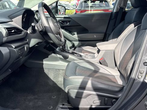 Used 2024 Subaru Crosstrek 2.5i Limited w/ Crosstrek Mirror Package AWD/4WD image 15