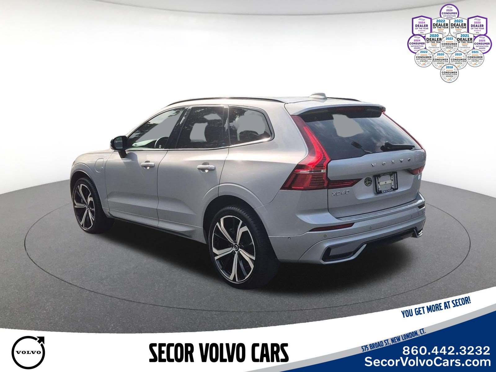Used 2024 Volvo XC60 T8 Ultimate w/ Protection Package Premier AWD/4WD image 9