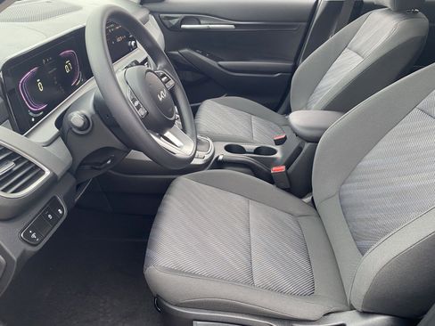 New 2026 Kia Seltos LX FWD image 17