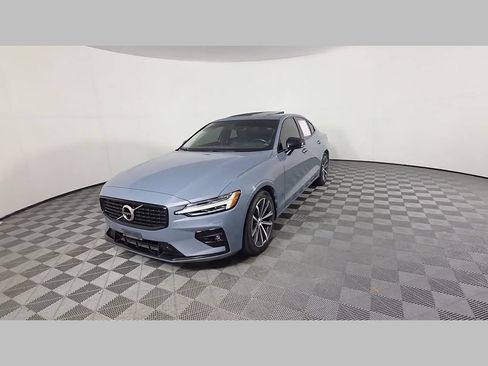 Used 2022 Volvo S60 B5 Momentum AWD/4WD image 50