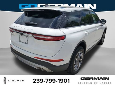 New 2025 Lincoln Corsair FWD image 8