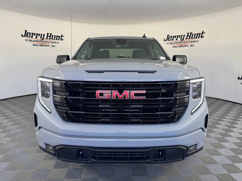 Used 2024 GMC Sierra 1500 Elevation AWD/4WD image 5