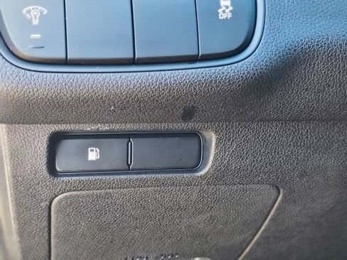 Used 2019 Kia Sorento L image 10