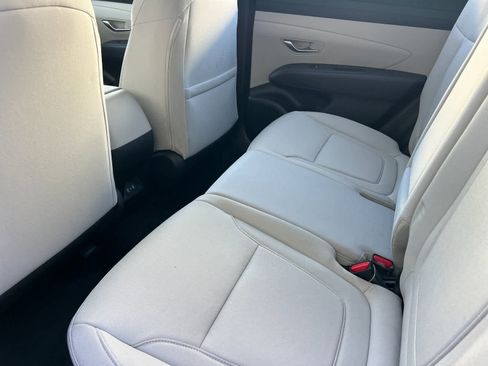 New 2026 Hyundai Tucson SE image 4