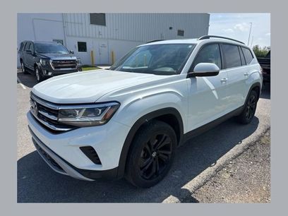 Used 2023 Volkswagen Atlas SE w/ Panoramic Sunroof Package