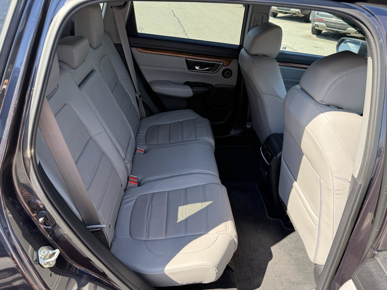 Used 2018 Honda CR-V Touring image 19