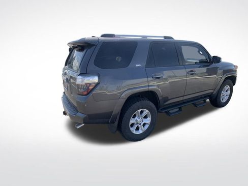 Used 2019 Toyota 4Runner SR5 image 6