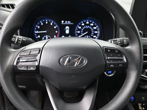 Used 2023 Hyundai Kona SEL w/ Winter Weather Package image 10