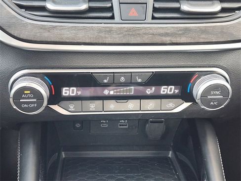 Used 2023 Nissan Altima 2.5 SL image 14