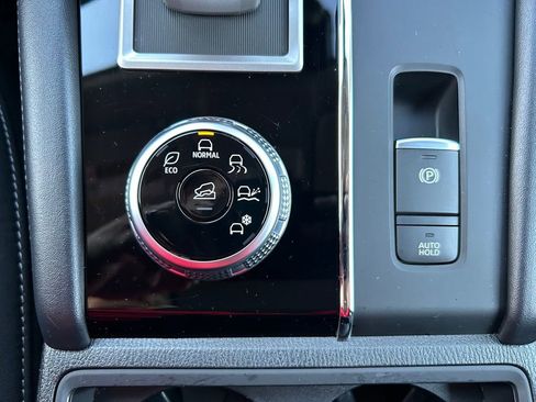 Used 2022 Mitsubishi Outlander ES image 27