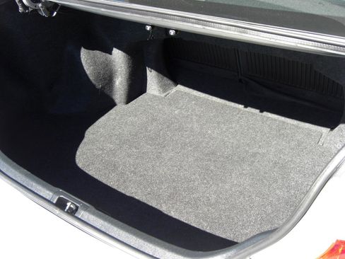 Used 2013 Toyota Camry SE w/ Leather Pkg FWD image 20
