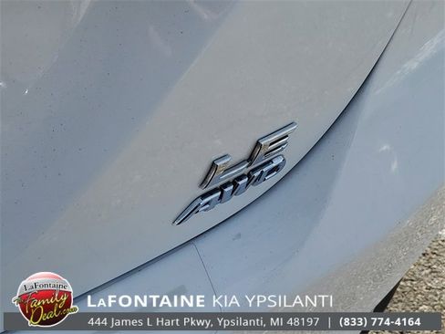 Used 2021 Toyota Camry LE image 8