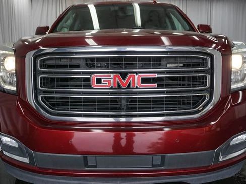 Used 2017 GMC Yukon SLE w/ SLE Value Package RWD image 3
