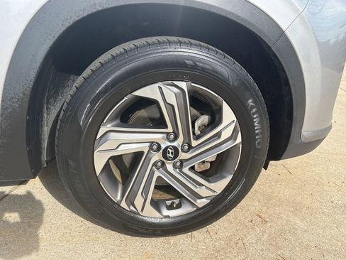 Used 2023 Hyundai Santa Fe SEL image 11